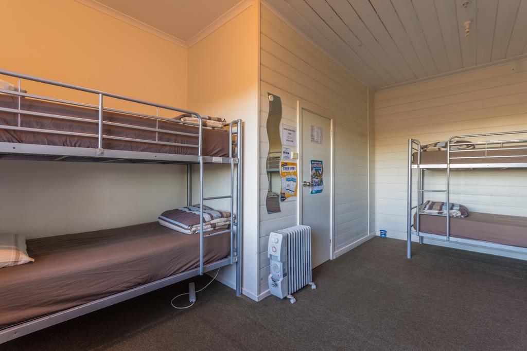 Bells Beach Backpackers Hostel Torquay Exterior photo